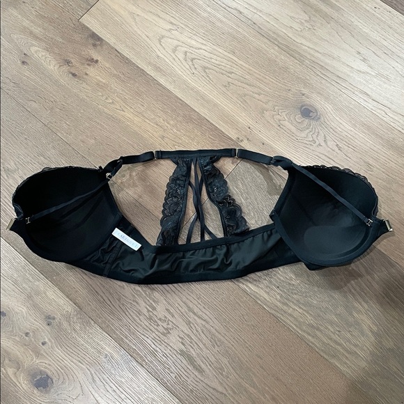 Cacique Shimmer Black Lace Strappy Front-Close Boost Plunge Bra Sz 44DD - Picture 7 of 15